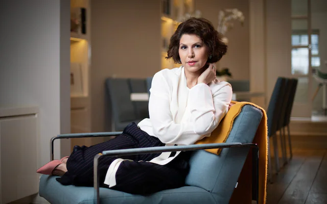 helia ebrahimi illness