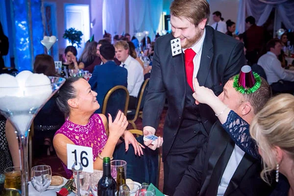 xmas party magician